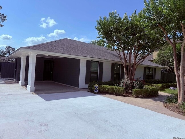 Building Photo - 4320 Bluebonnet Rd