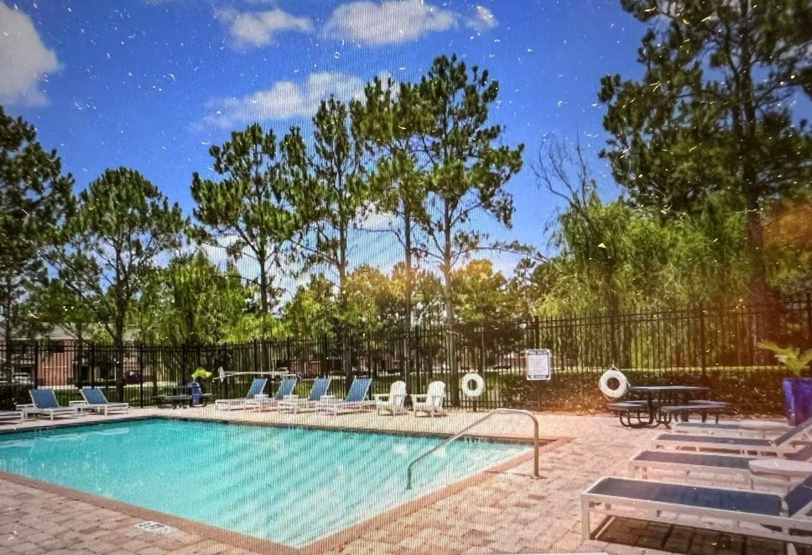 Building Photo - 1651 Smokey Oak Way