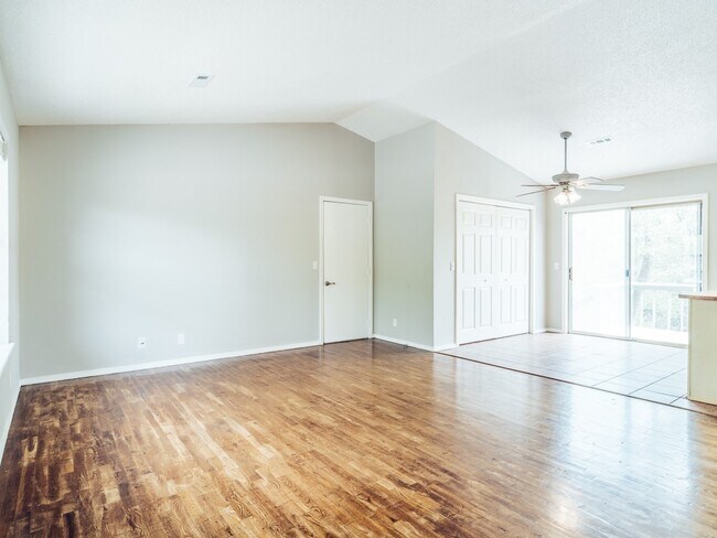 Building Photo - 7 Claypole Ln
