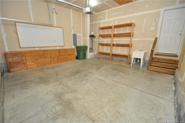 Building Photo - 248 N Honey Springs Ave