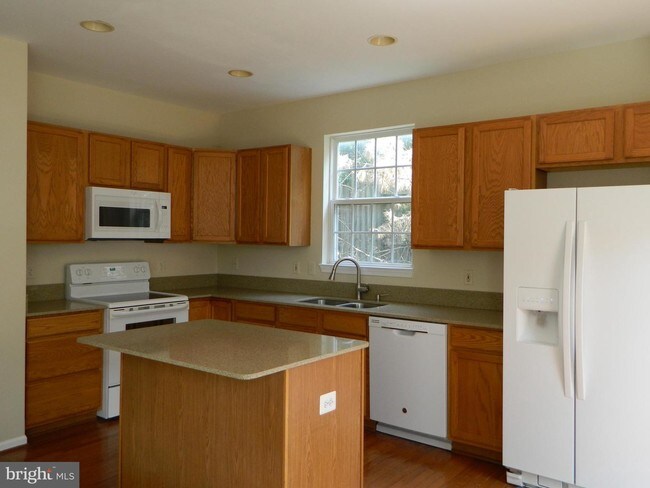 Building Photo - 6026 Anne Marie Terrace