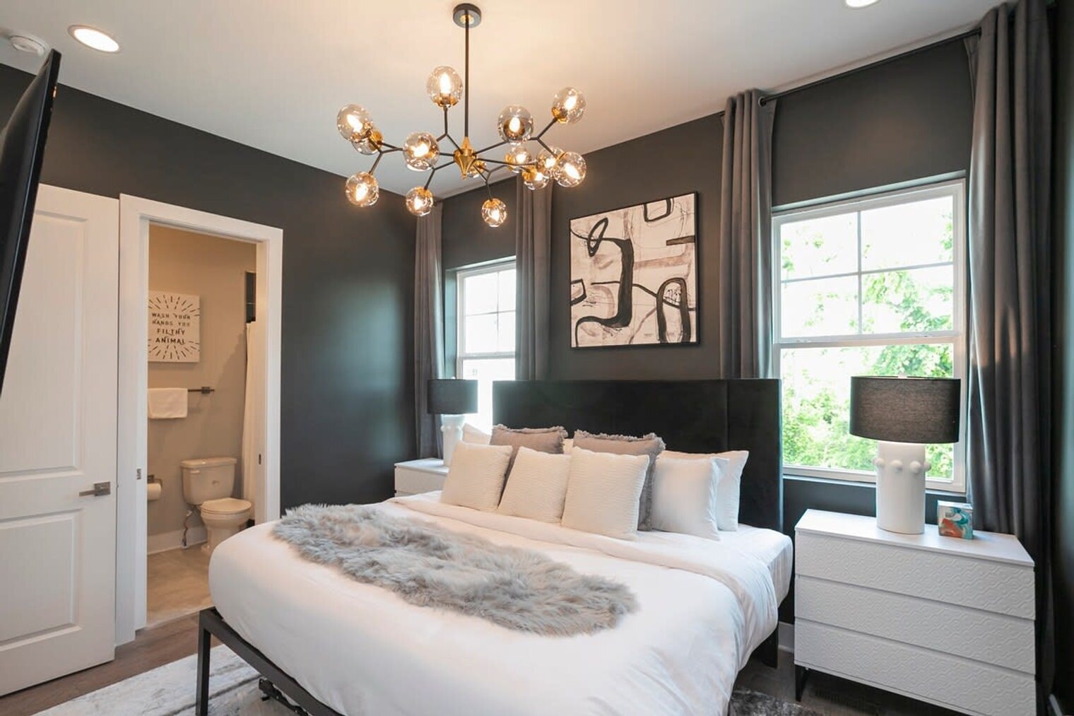 Building Photo - 1405 Napoleon St