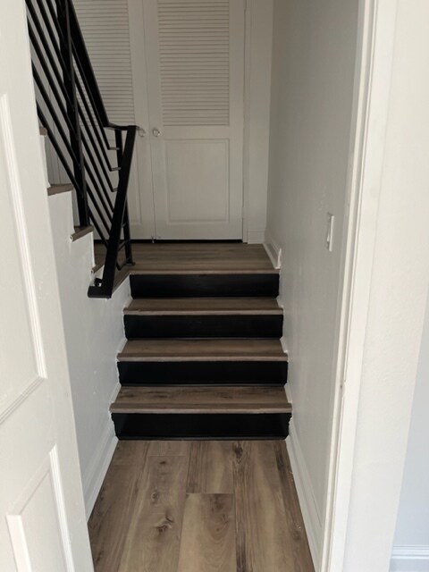 Staircase 3rd Level - 3808 Stocker St