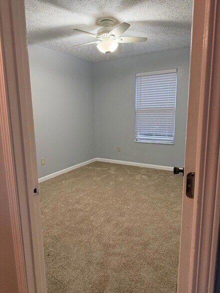 Building Photo - 6729 Kristins Cove Ln