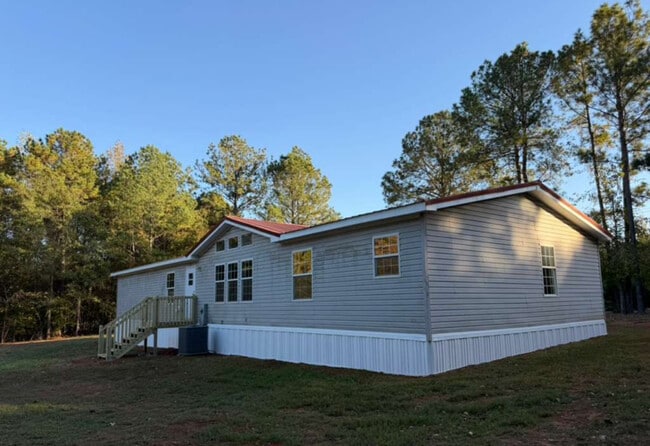 Building Photo - 379 Brookside Dr