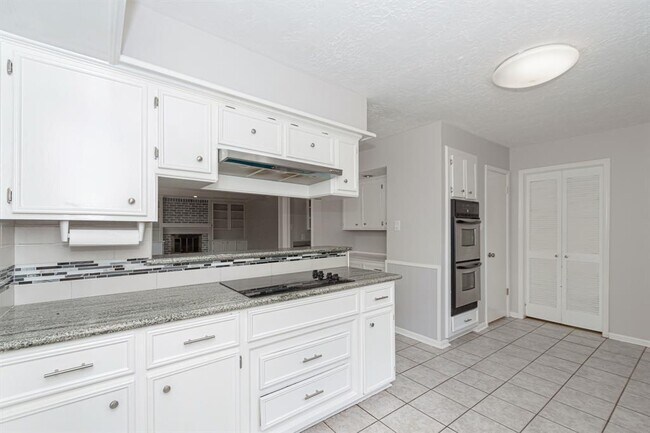 Building Photo - 5414 Forest Timbers Dr