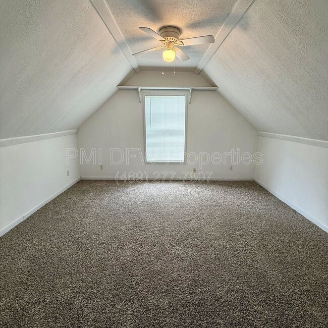 Building Photo - 1001 Weiss Ave