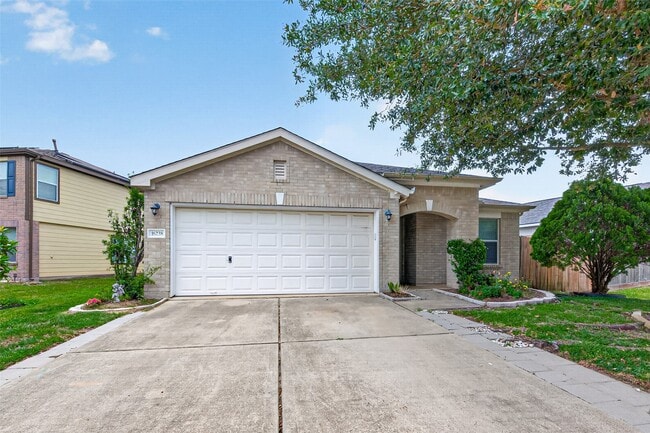 Building Photo - 16238 Ranchland Ln