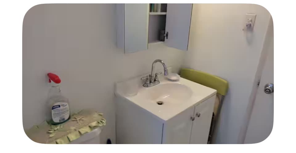 Building Photo - 351 E Thomas Rd