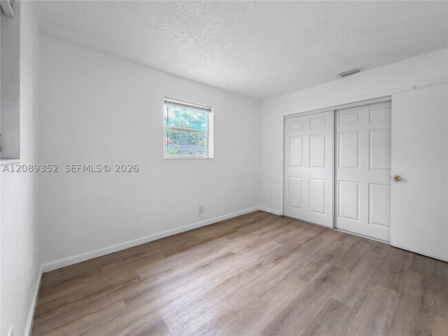 Building Photo - 1725 NW 54th Terrace