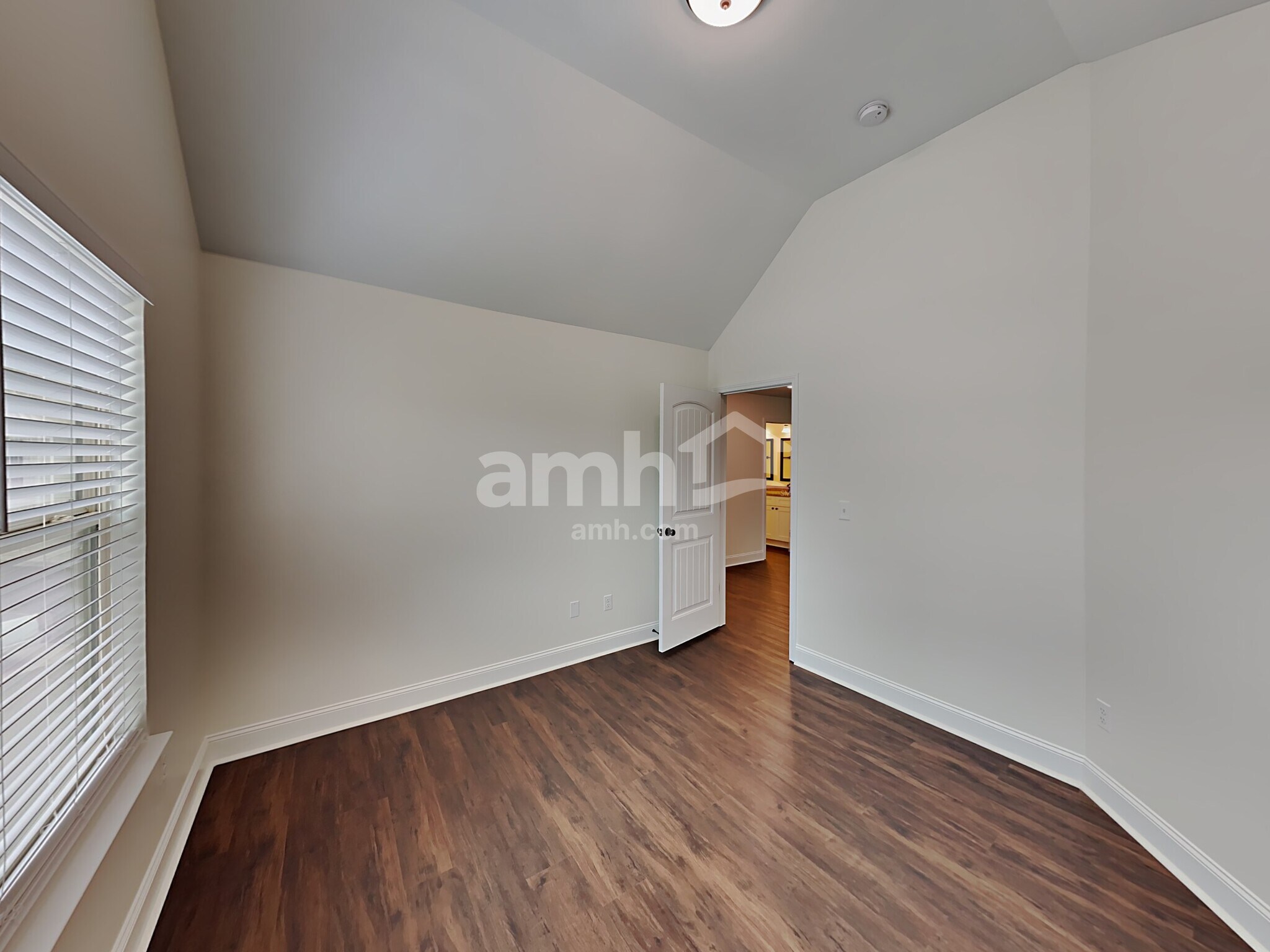Building Photo - 44 Brookhill Ct