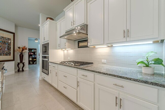 Building Photo - 144 Trotting Bear Ln