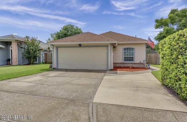 Building Photo - 1827 Wildwood Creek Ln