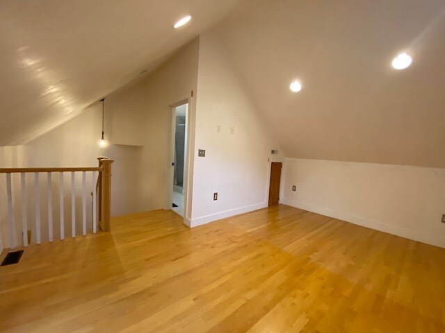 Building Photo - 85 Park St