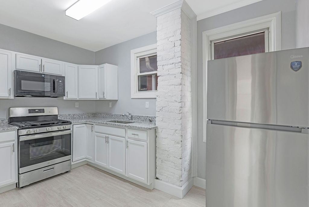 Kitchen work area - 5125 Carthage Ave