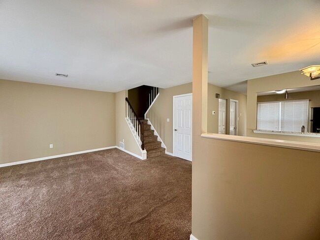 Building Photo - 2 Bedroom 2.5 Bathroom in Hummelstown!