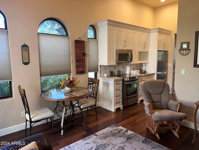 Building Photo - 15835 N Eagles Nest Dr