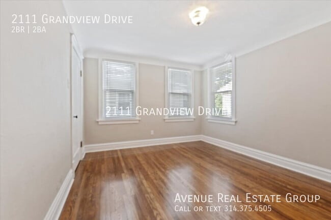 Building Photo - 2111 Grandview Dr