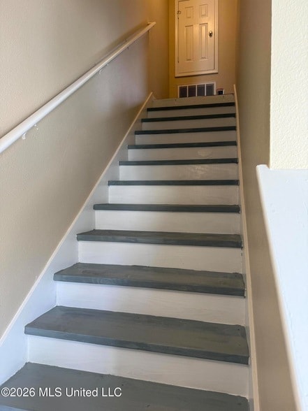 Building Photo - 1339 Foxwood Pl