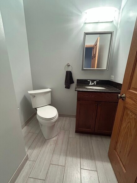 Half Bath - 1901 S May St