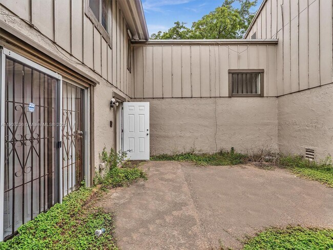 Building Photo - 5710 NW 21st St