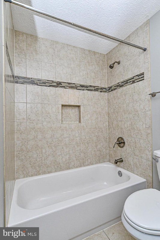 Building Photo - 1825 Clovermeadow Dr