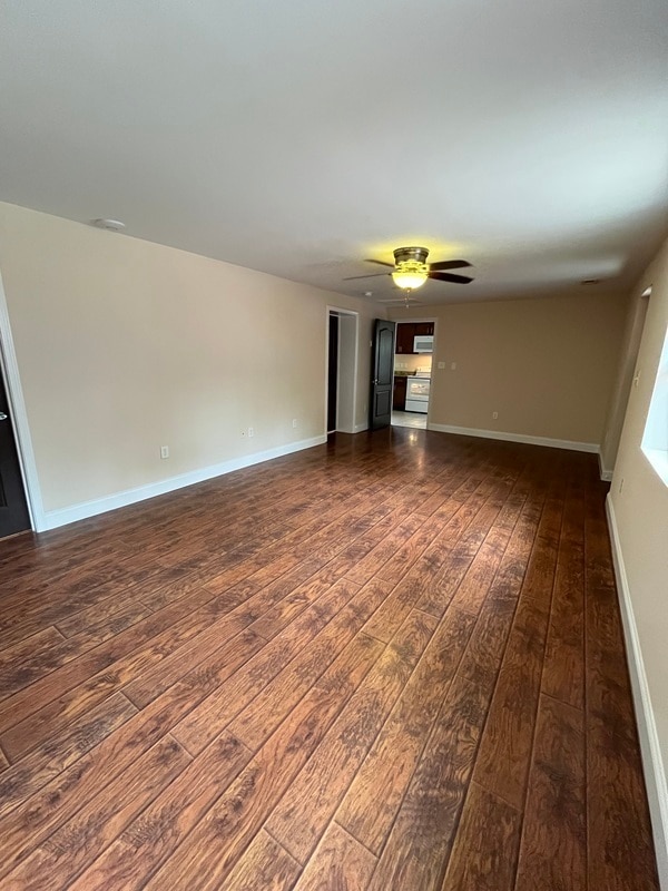 Building Photo - 1542 Monument Ave