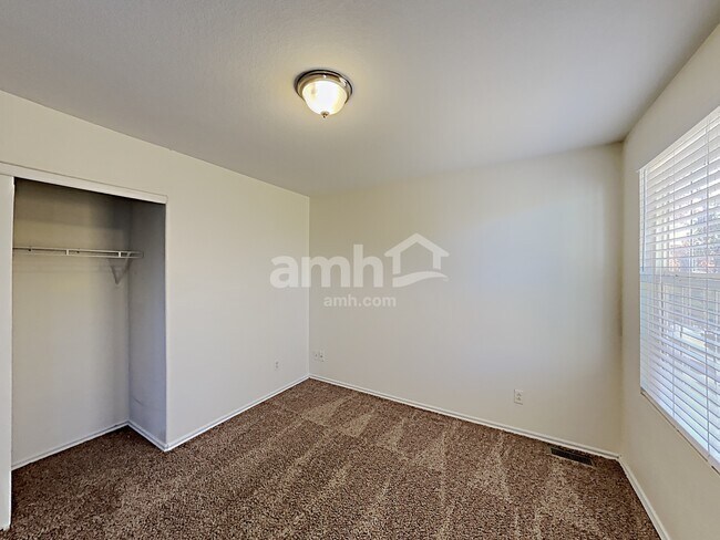 Building Photo - 11762 Elizabeth Cir