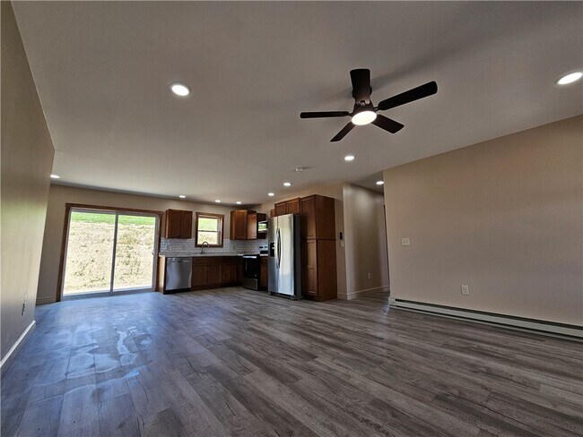 Building Photo - 4089 Co Rd 72