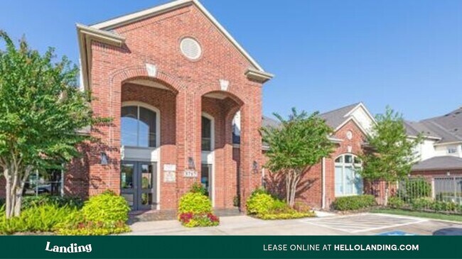 Building Photo - 3717 Emmett Hutto Blvd