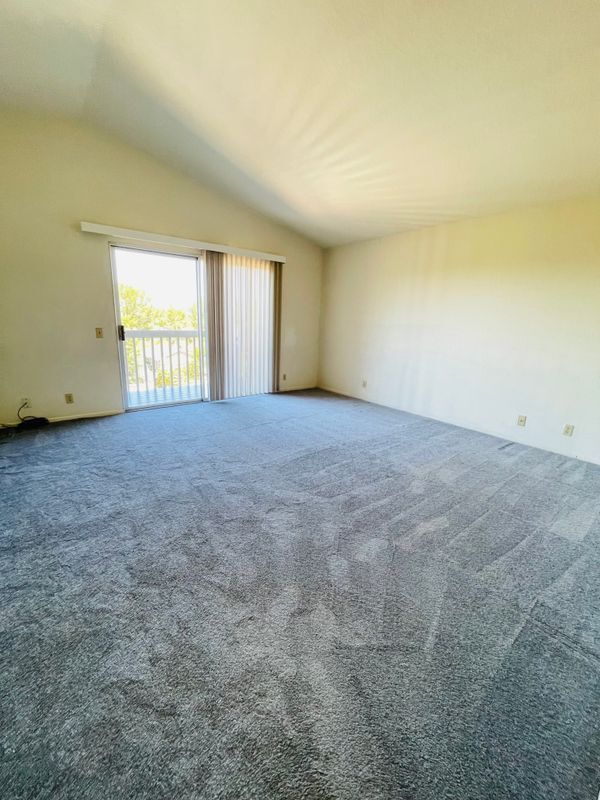 Building Photo - 28255 Flechas