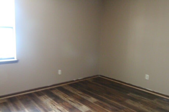 Building Photo - 2725 Yorktown Ave