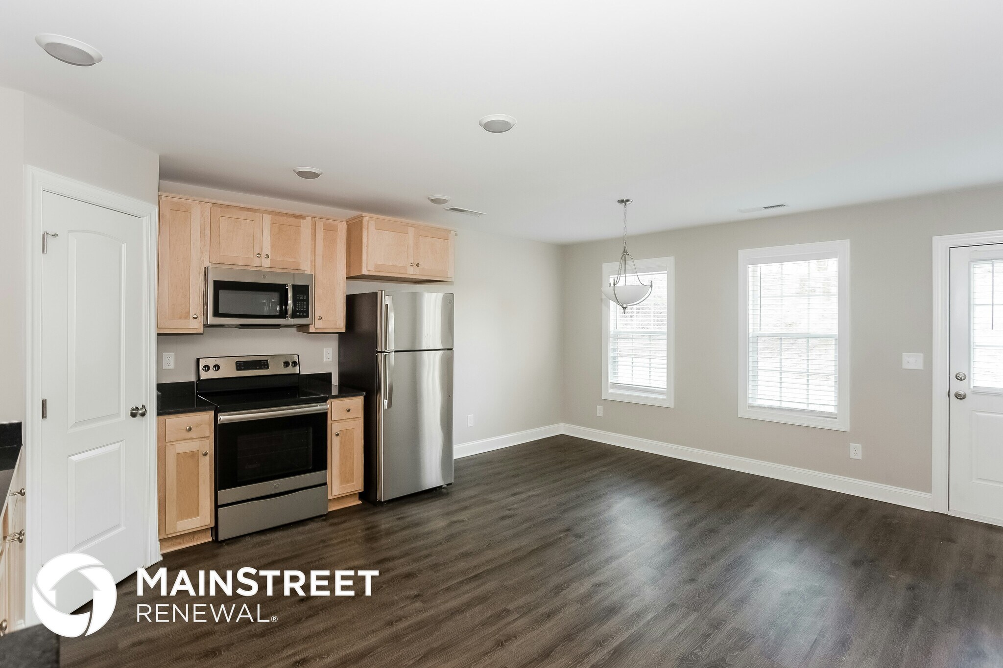 Building Photo - 722 Elizabeth St SW