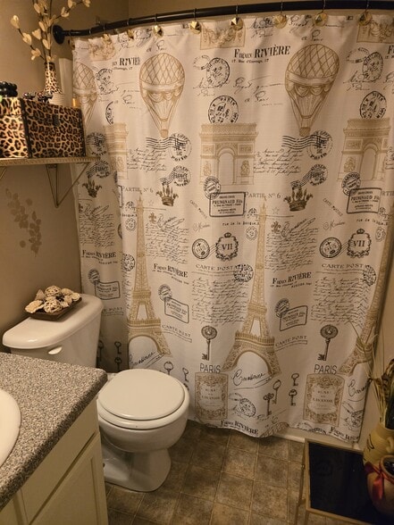 Building Photo - 326 Autumn Ridge Trl