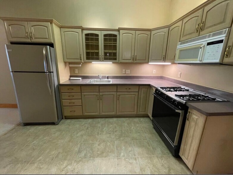 Building Photo - 148 W Michigan Ave