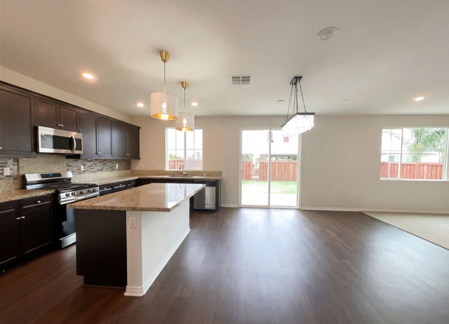 Building Photo - 27552 Gruber Dr