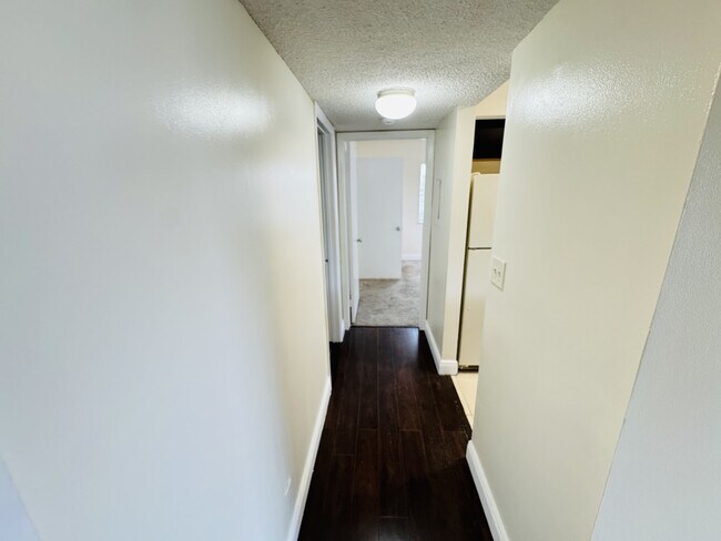 Building Photo - 5686 Rock Island Rd