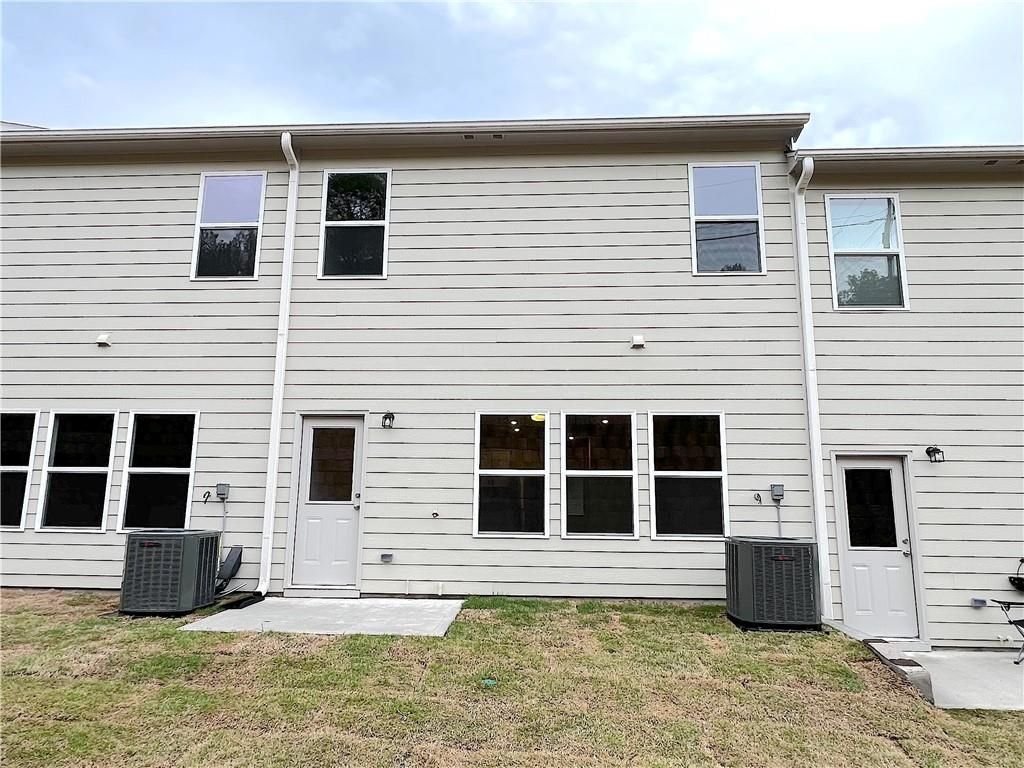 Building Photo - 4113 Oakwood Ter Ct