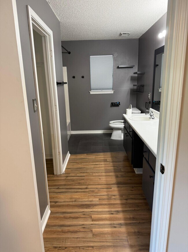 Building Photo - 38 Ruby Cir