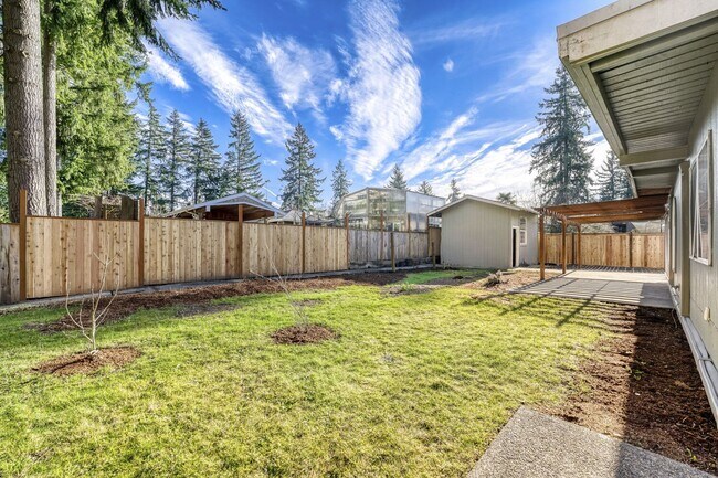 Building Photo - 644 164th Pl NE