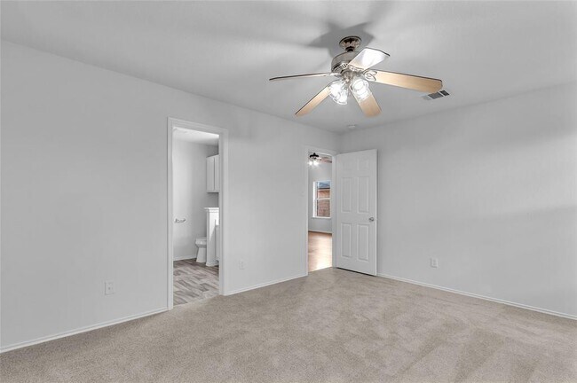 Building Photo - 1012 Traci Michelle Dr