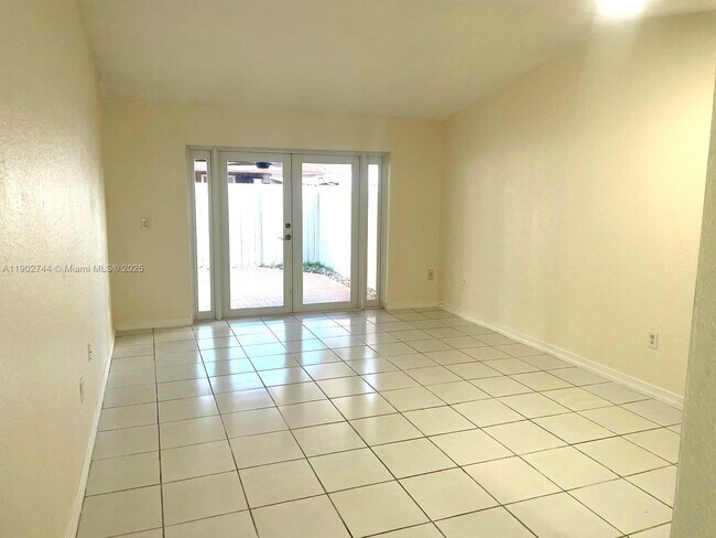 Building Photo - 14056 SW 51st Ln