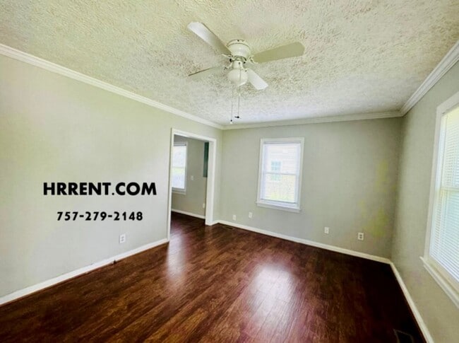 Building Photo - Cute Renovated 3 Bedroom 1 Bath home in Hampton VA