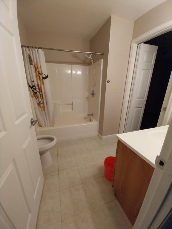 Building Photo - 650 Caves Hwy