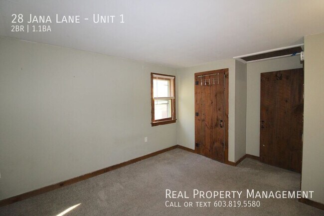 Building Photo - 28 Jana Ln