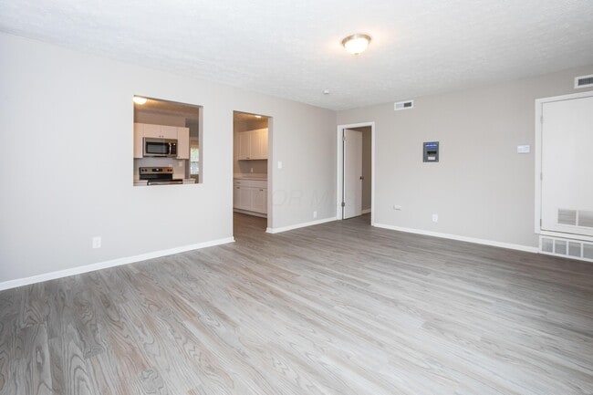 Building Photo - 1638 Clyde Pl