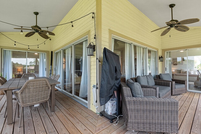 Building Photo - 39 Magnolia Dr S