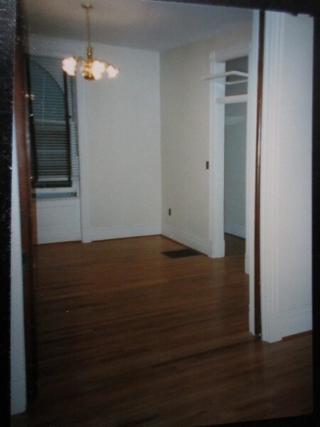 Livingroom to hall - 3913 Flad Ave