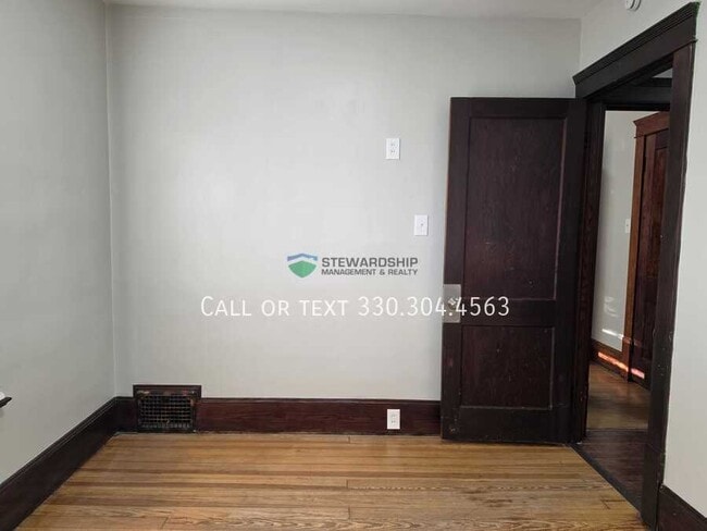 Building Photo - 1014 Berwin St