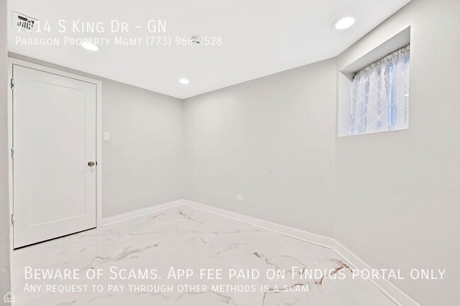 Building Photo - 7314 S King Dr
